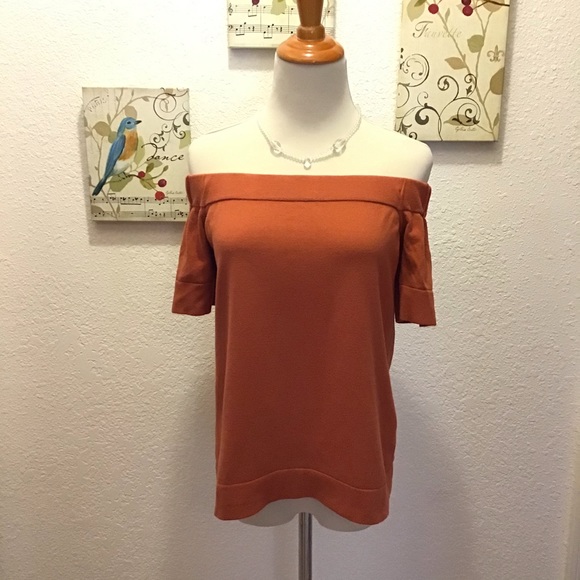 Swarovski Glass Necklace - Picture 4 of 4